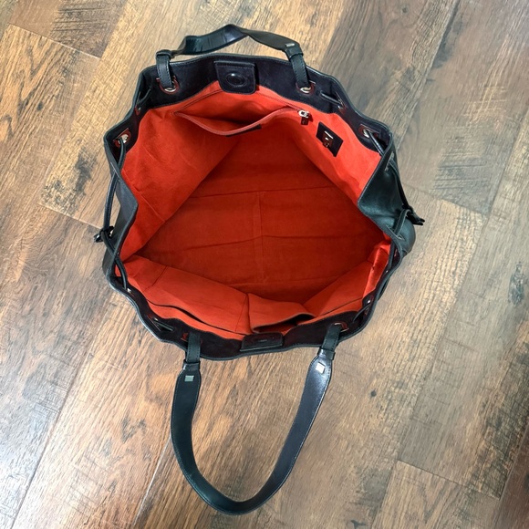 SALVATORE FERRAGAMO black leather tote, made in Italy - Picture 7 of 15